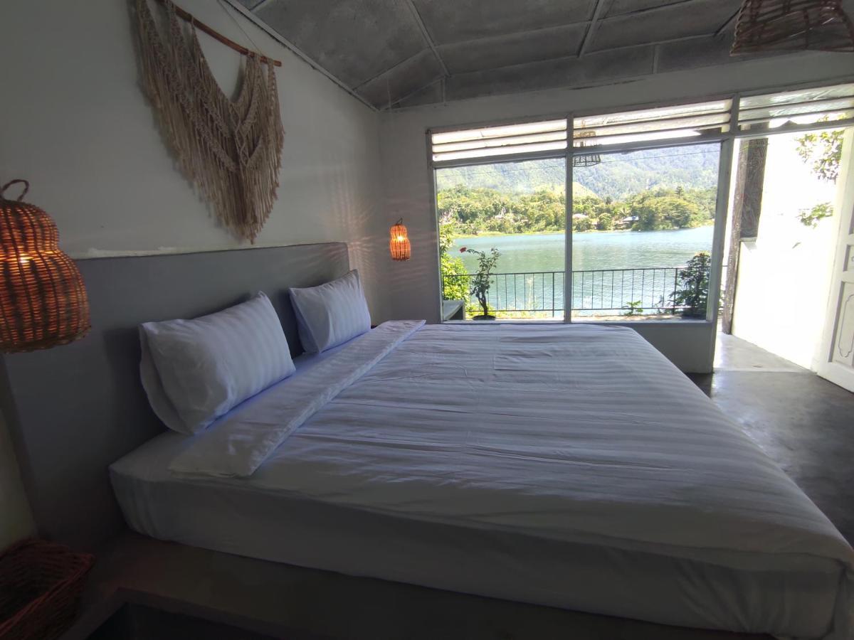 Hub Tata Guesthouse Тук-Тук Экстерьер фото
