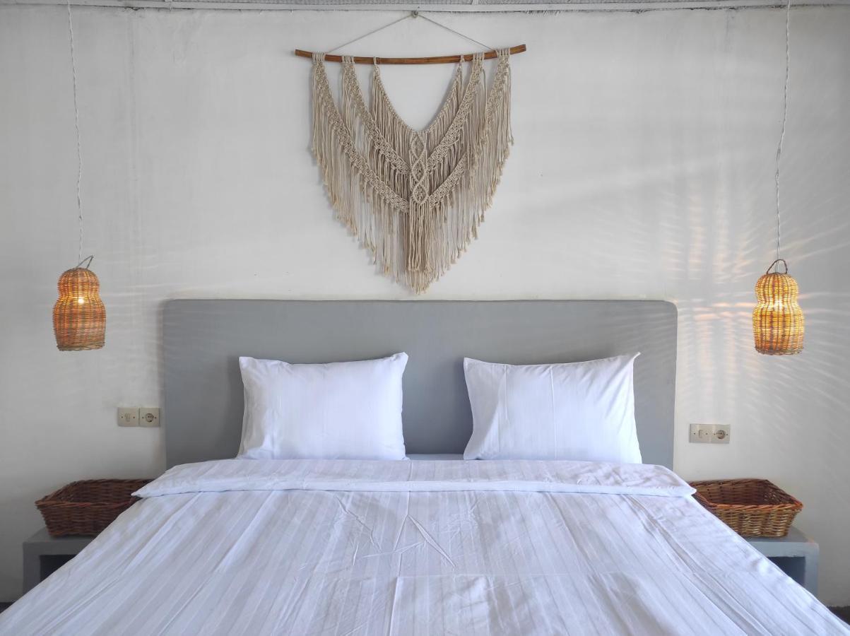 Hub Tata Guesthouse Тук-Тук Экстерьер фото